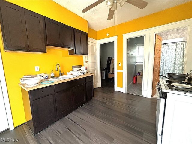 5108 Hamm Avenue, Cleveland, OH 44127