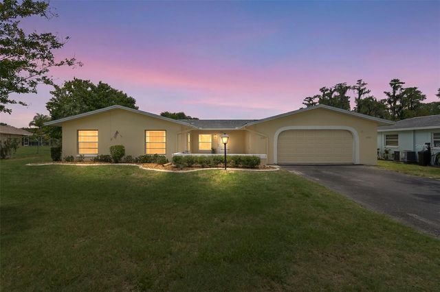 12102 BOYNTON LANE B, New Port Richey, FL 34654