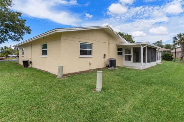 12102 BOYNTON LANE B, New Port Richey, FL 34654