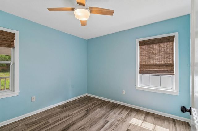 1304 E KNOLLWOOD STREET, Tampa, FL 33604