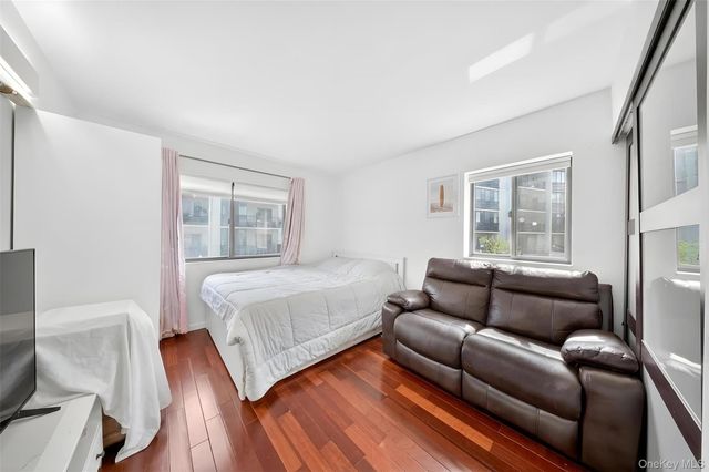 550 115th Street 550D, College Point, NY 11356