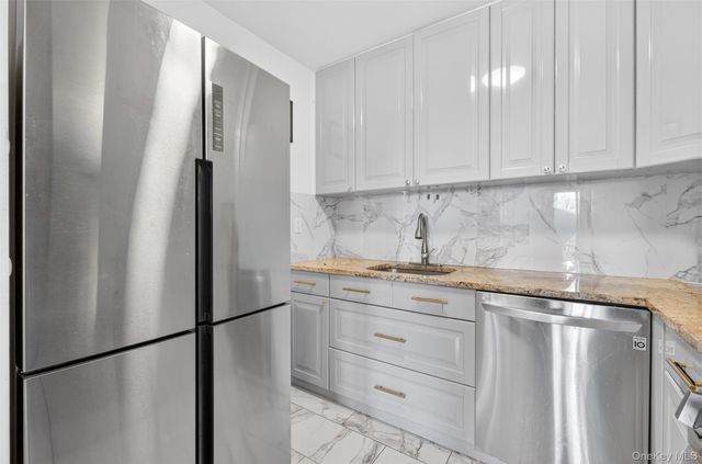 550 115th Street 550D, College Point, NY 11356