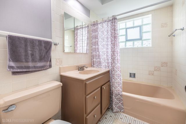 3023 N Paris Avenue 206, River Grove, IL 60171
