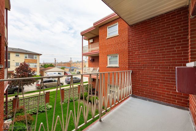 3023 N Paris Avenue 206, River Grove, IL 60171