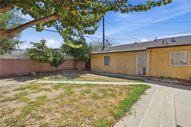 10962 Elm Avenue, Lynwood, CA 90262