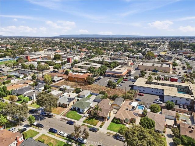 10962 Elm Avenue, Lynwood, CA 90262
