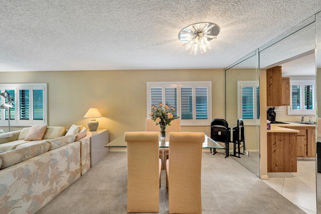 2160 SW 93 Way 1002, Davie, FL 33324