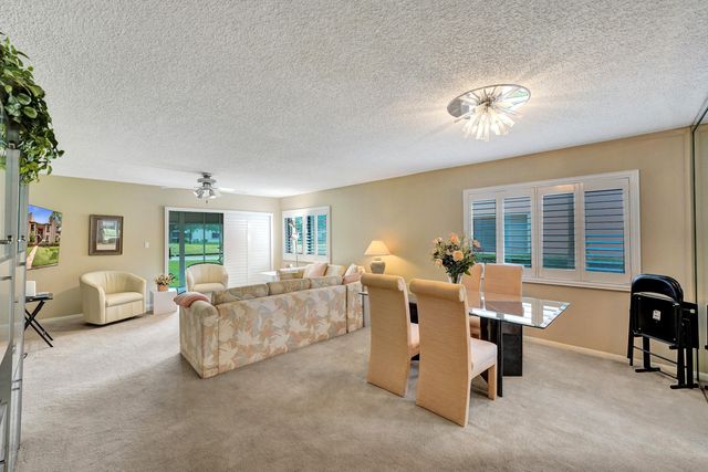 2160 SW 93 Way 1002, Davie, FL 33324