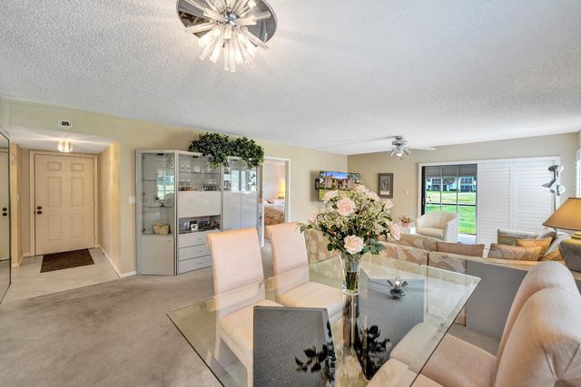 2160 SW 93 Way 1002, Davie, FL 33324