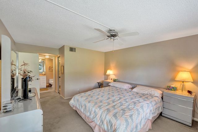 2160 SW 93 Way 1002, Davie, FL 33324