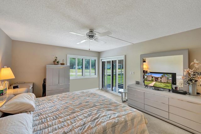 2160 SW 93 Way 1002, Davie, FL 33324