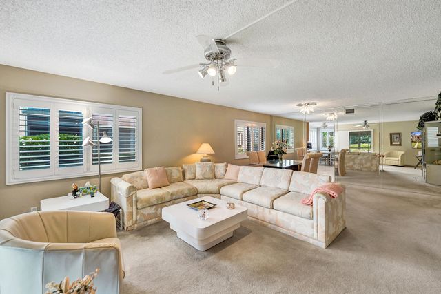 2160 SW 93 Way 1002, Davie, FL 33324