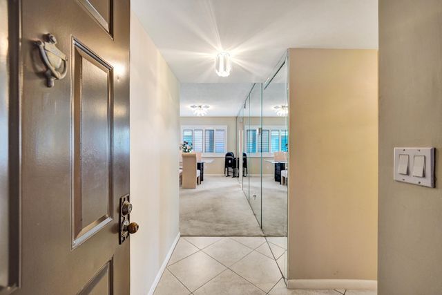 2160 SW 93 Way 1002, Davie, FL 33324