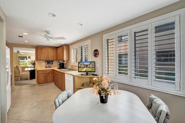 2160 SW 93 Way 1002, Davie, FL 33324