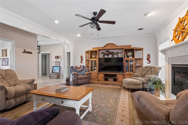 833 Franklin Drive, Ardmore, OK 73401