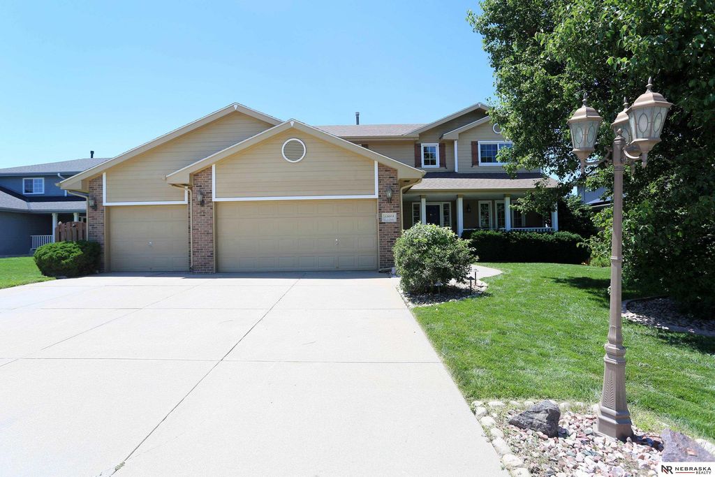 13608 S 41 Circle, Bellevue, NE 68123