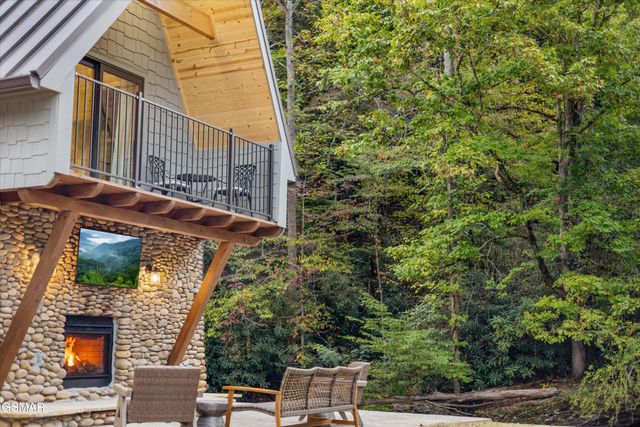 2951 Webb Creek Road, Sevierville, TN 37876