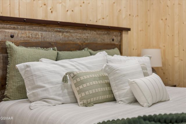 2951 Webb Creek Road, Sevierville, TN 37876