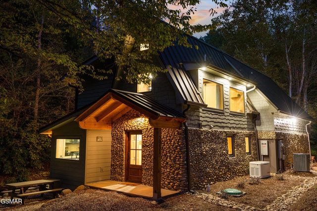 2951 Webb Creek Road, Sevierville, TN 37876