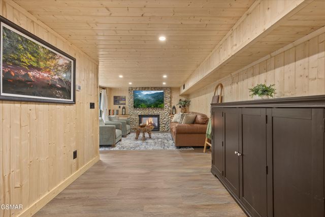 2951 Webb Creek Road, Sevierville, TN 37876