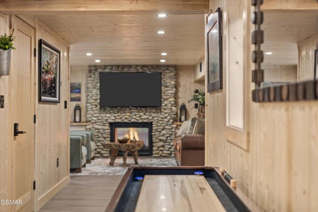 2951 Webb Creek Road, Sevierville, TN 37876