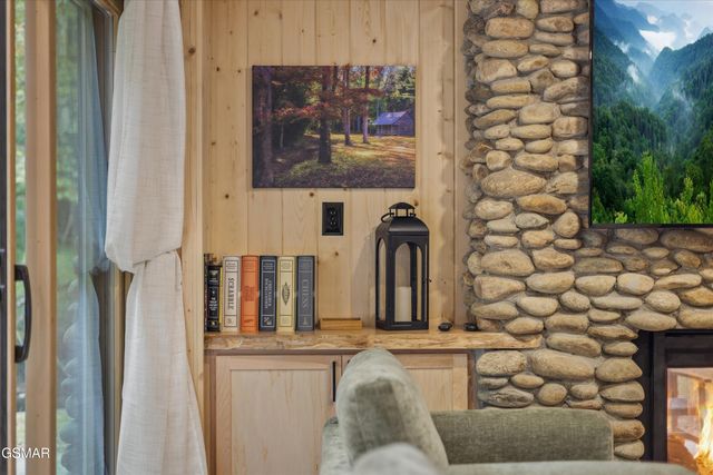 2951 Webb Creek Road, Sevierville, TN 37876