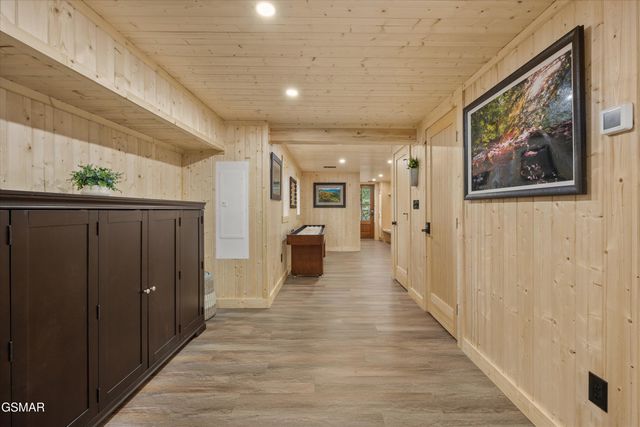 2951 Webb Creek Road, Sevierville, TN 37876