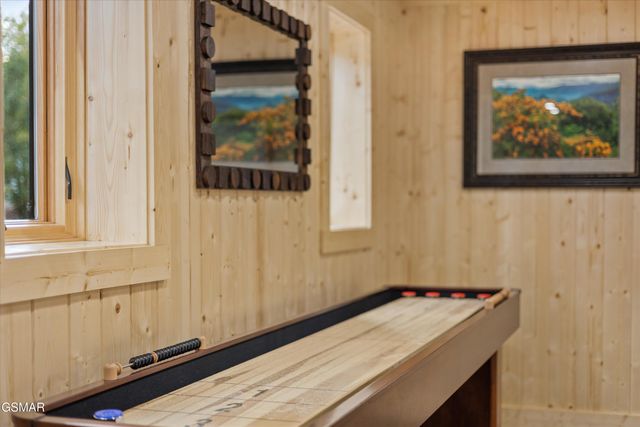 2951 Webb Creek Road, Sevierville, TN 37876