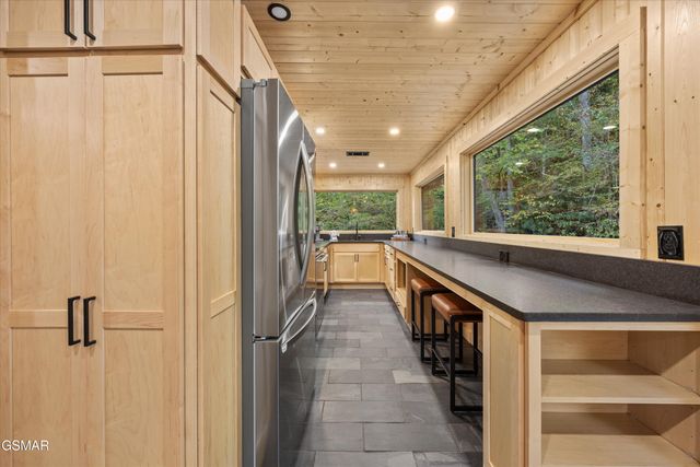 2951 Webb Creek Road, Sevierville, TN 37876