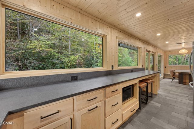 2951 Webb Creek Road, Sevierville, TN 37876