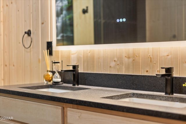 2951 Webb Creek Road, Sevierville, TN 37876