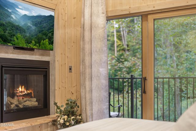 2951 Webb Creek Road, Sevierville, TN 37876