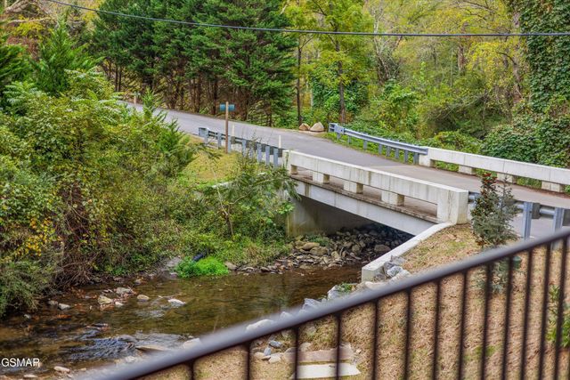 2951 Webb Creek Road, Sevierville, TN 37876