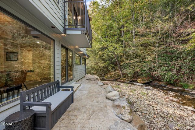 2951 Webb Creek Road, Sevierville, TN 37876