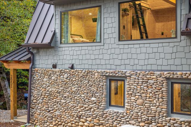 2951 Webb Creek Road, Sevierville, TN 37876