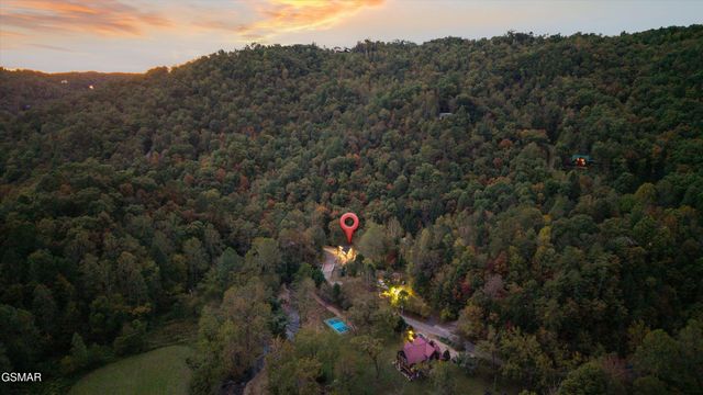 2951 Webb Creek Road, Sevierville, TN 37876