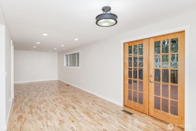 21713 Meridian Avenue S, Bothell, WA 98021