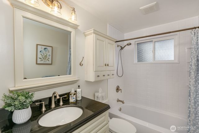 21713 Meridian Avenue S, Bothell, WA 98021