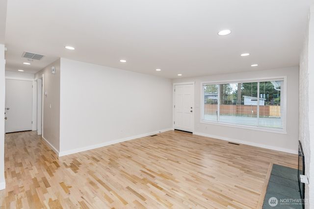 21713 Meridian Avenue S, Bothell, WA 98021