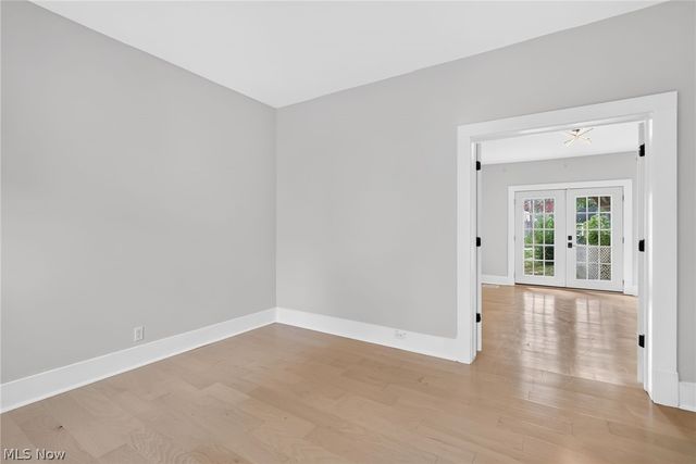 3925 Bridge Avenue, Cleveland, OH 44113