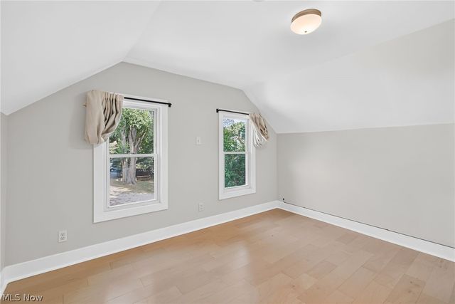 3925 Bridge Avenue, Cleveland, OH 44113