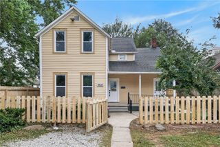 3925 Bridge Avenue, Cleveland, OH 44113