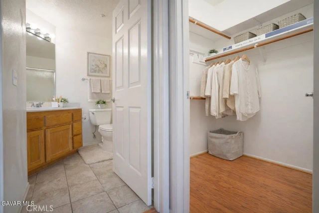 130 S Barranca 305, West Covina, CA 91791