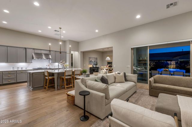 5529 E VIA CABALLO BLANCO --, Cave Creek, AZ 85331