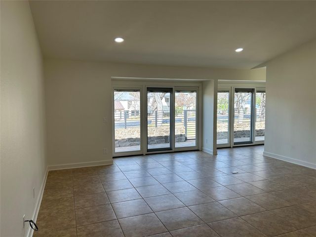 100 Bay Point DR 7, Horseshoe Bay, TX 78657