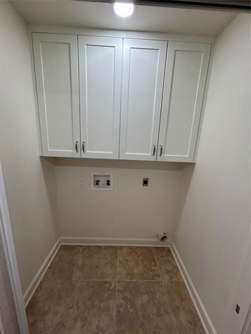 100 Bay Point DR 7, Horseshoe Bay, TX 78657