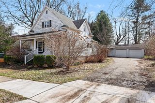 100 Westwood Street, Hillsdale, MI 49242