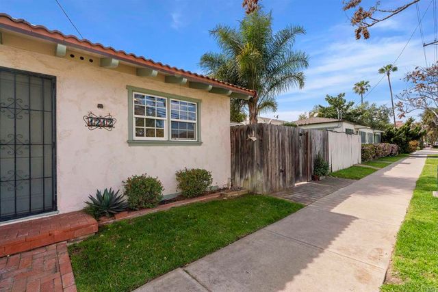 1212 2nd Street, Coronado, CA 92118