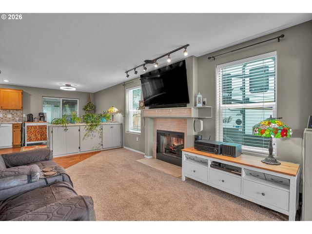 51764 Se 6TH St, Scappoose, OR 97056