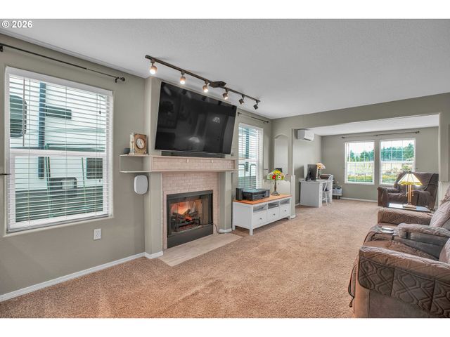 51764 Se 6TH St, Scappoose, OR 97056